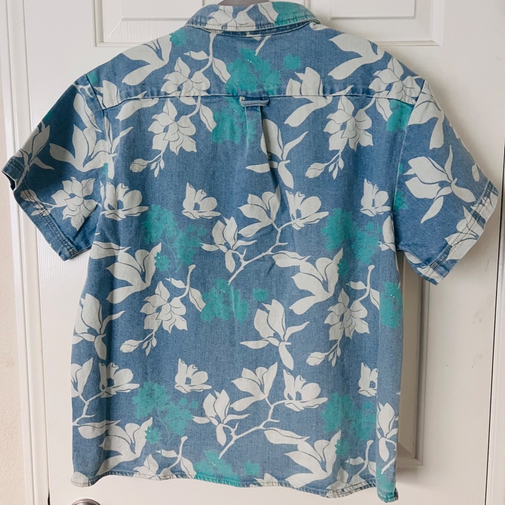 Make Me an Offer!NWT Collector's Disney Tiana Men's Floral Button up Dress Shirt - Picture 6 of 9